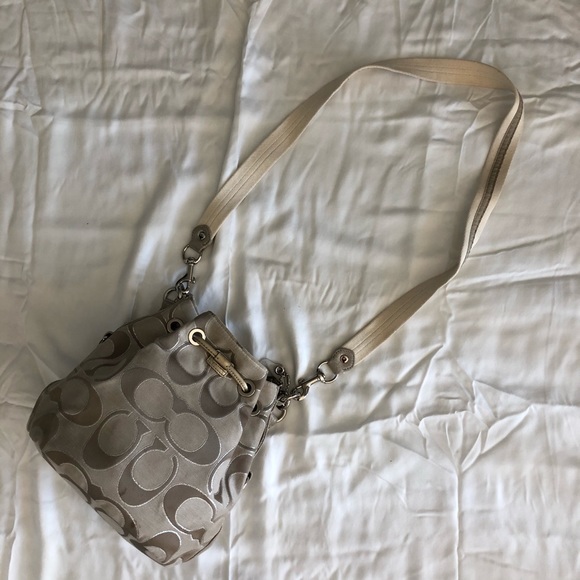 Authentic Coach Poppy Bag - Picture 4 of 6